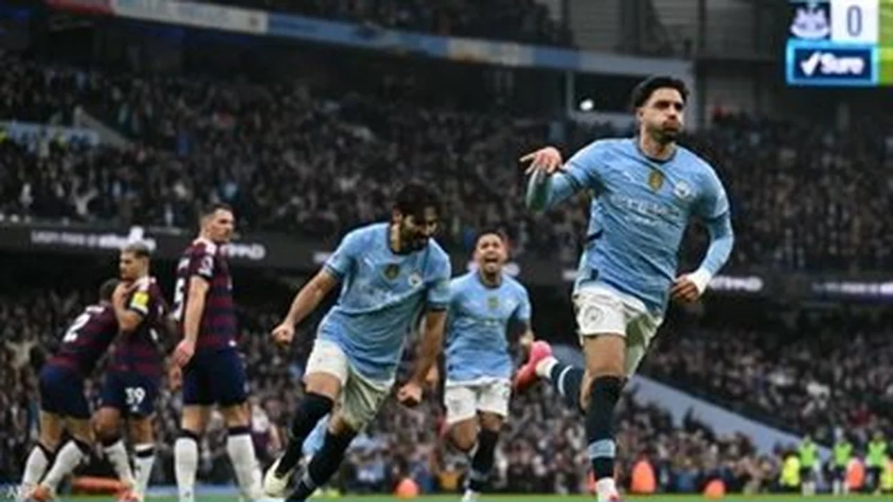 صدام نصف النهائي.. موعد قمة مانشستر سيتي ونيوكاسل والقنوات الناقلة للمواجهة المرتقبة